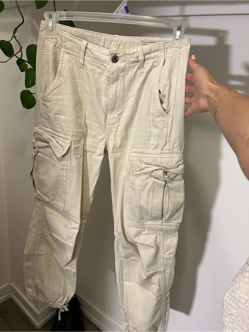 Zara Cream Cargo Pants with Utility Pockets
